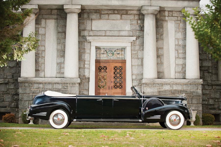 Cadillac V16 Presidential Convertible Parade Limousine by Fleetwood 1938 года  (фото 19 из 57)